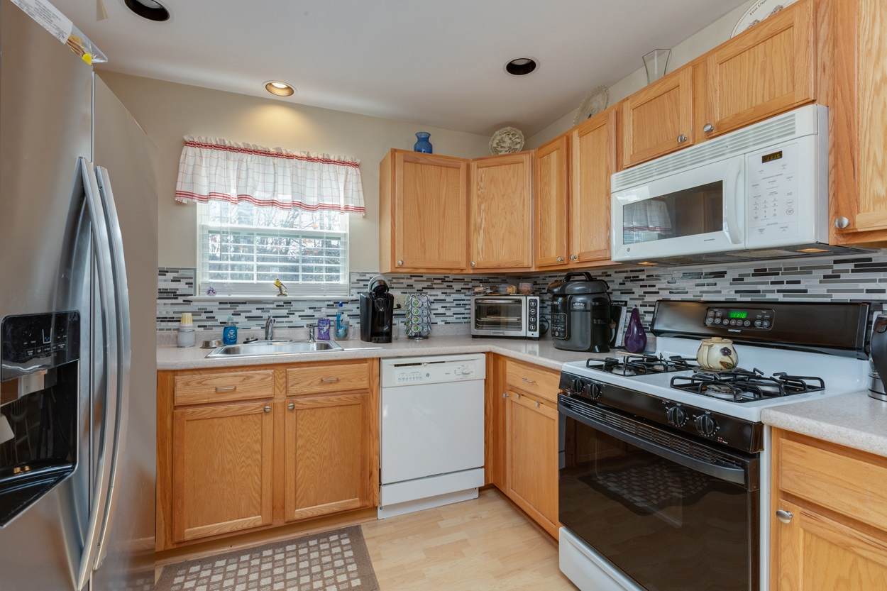 10 Tampa Drive - Photo 1