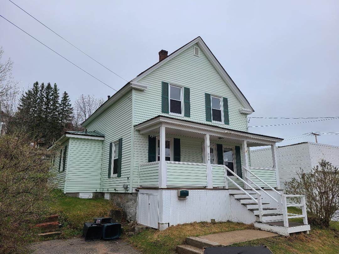 306 Coos Street - Photo 1