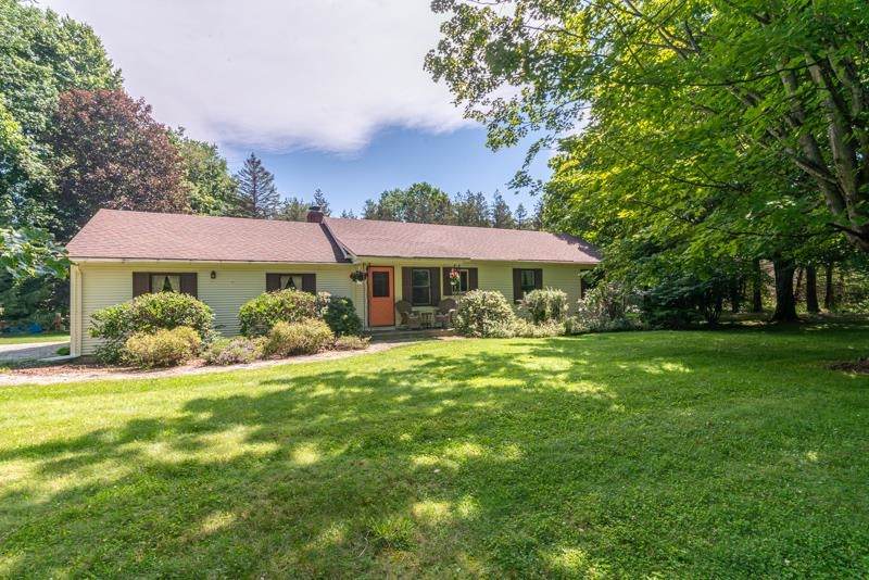 1047 Beech Street - Photo 1