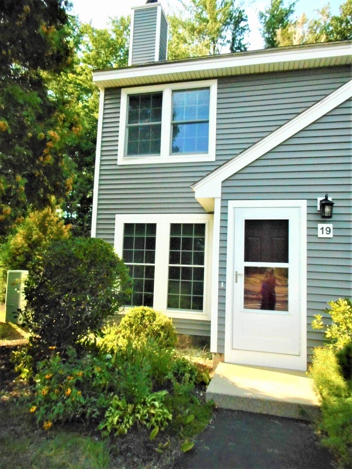 19 Ne Village Road - Photo 1