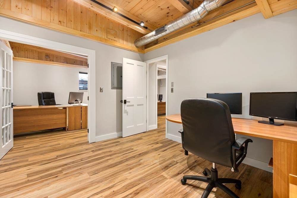 One Harris Street - Photo 1