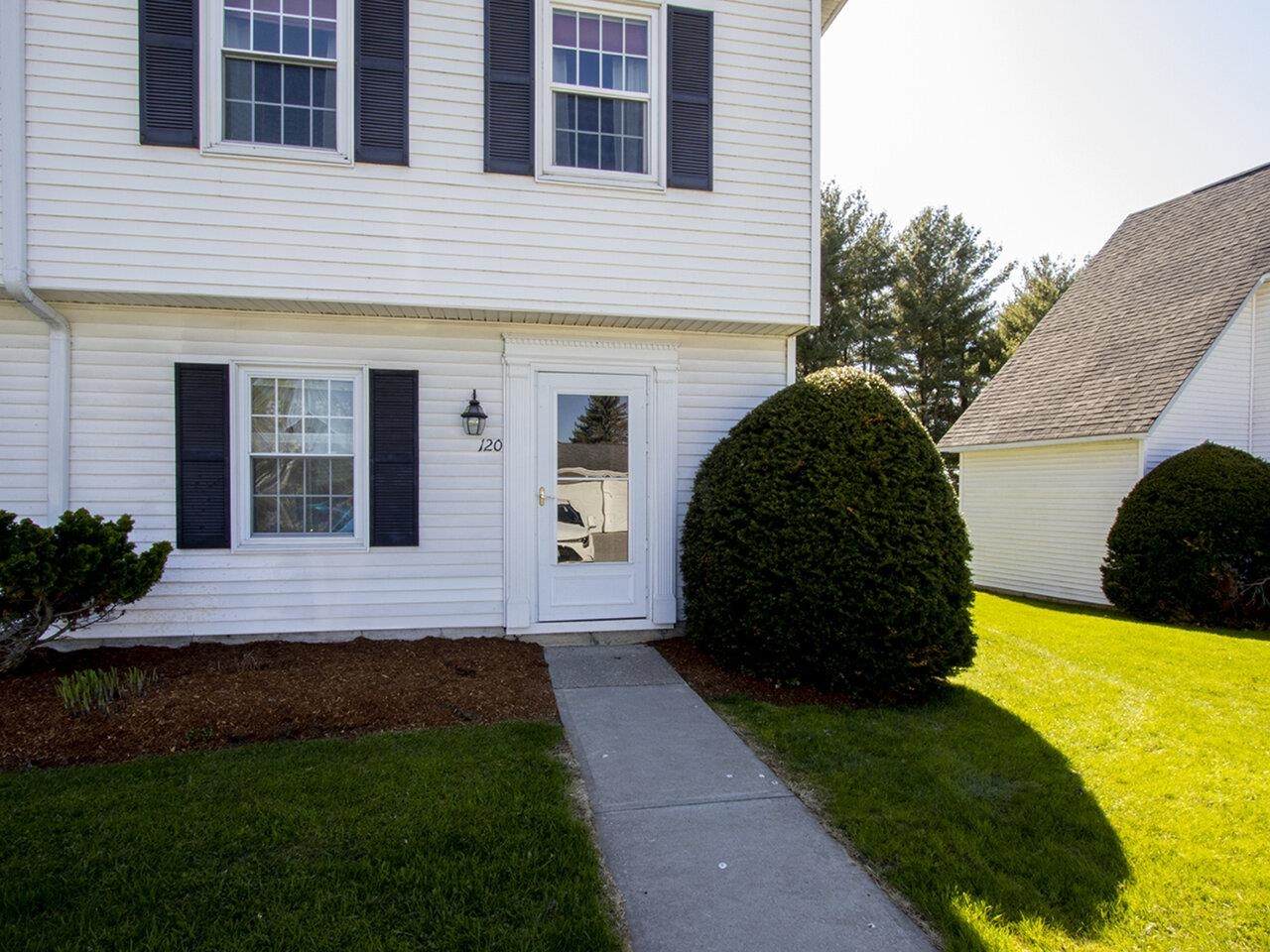 120 Southview Lane - Photo 1