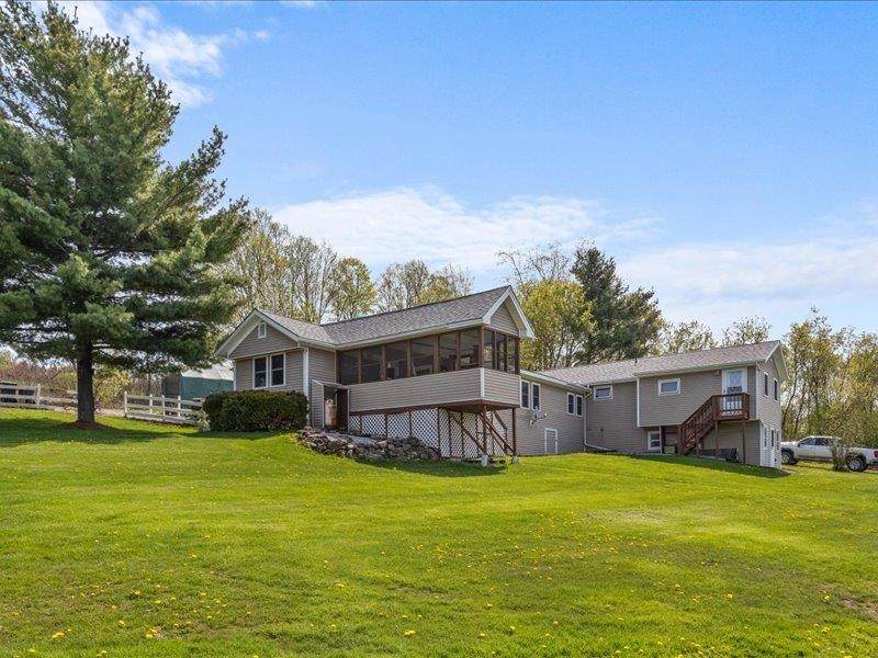 934 Davis Road - Photo 1