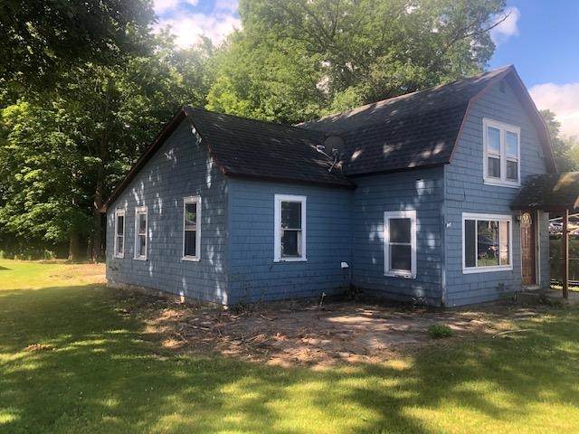 107 Oakes Street - Photo 1