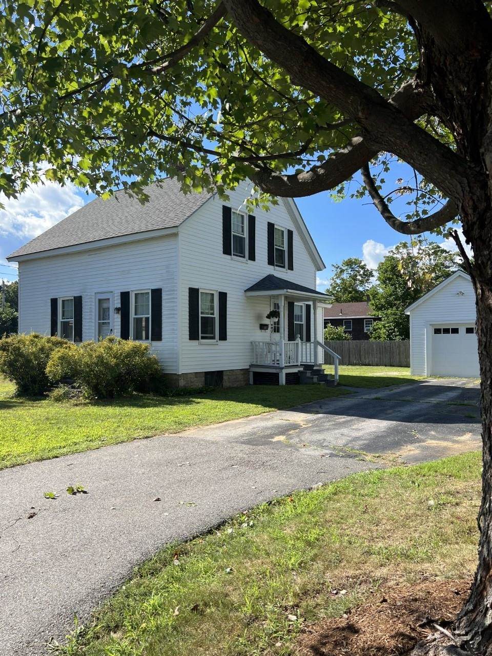69 Royal Avenue - Photo 1