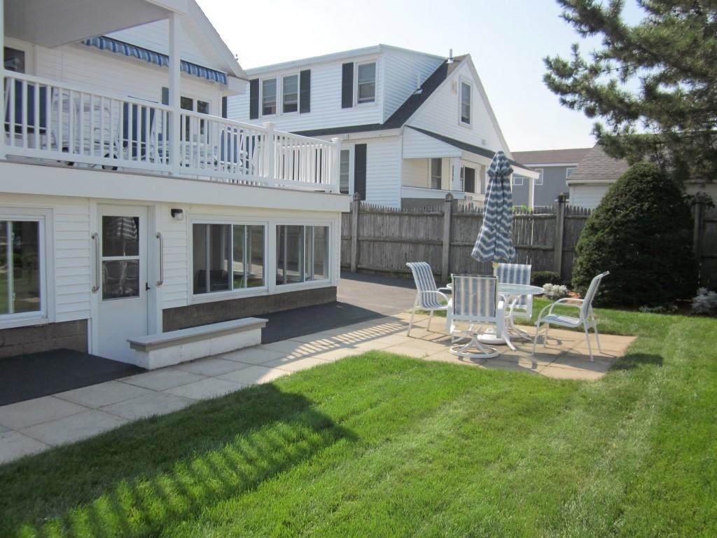 128 Ocean Drive - Photo 1