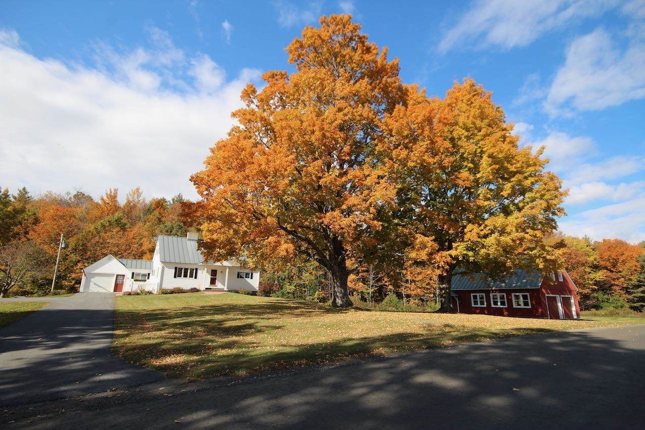 1376 Skyline Drive - Photo 1