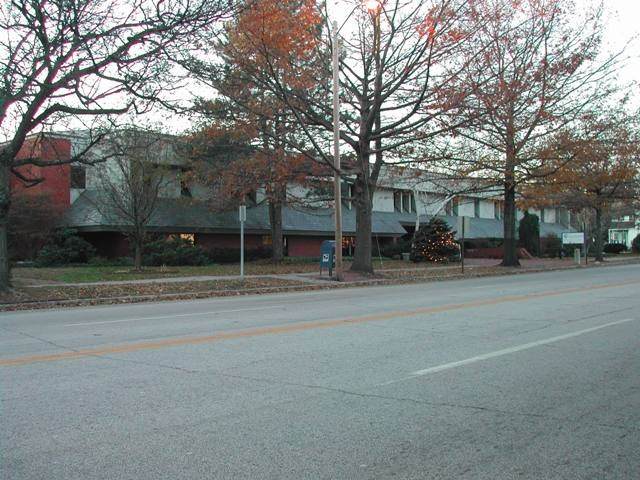 1850 Elm Street - Photo 1