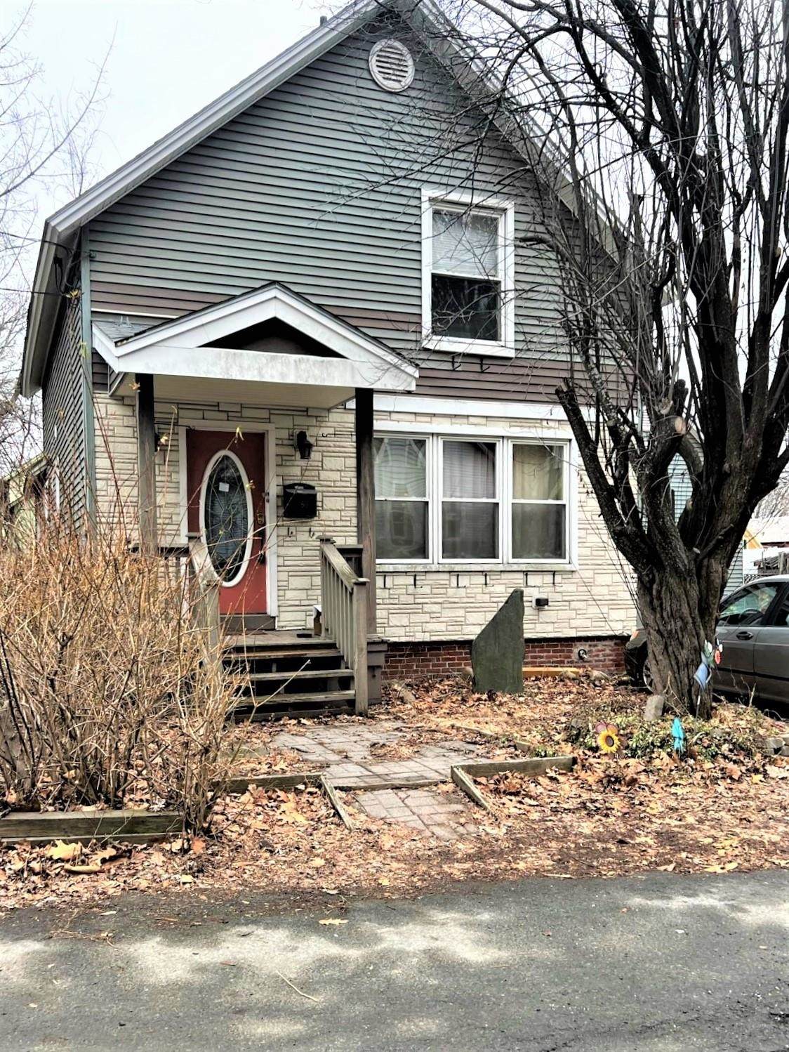 60 Clark Street - Photo 1