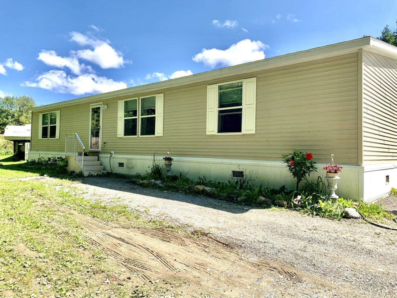 1035 Ryan Road - Photo 1