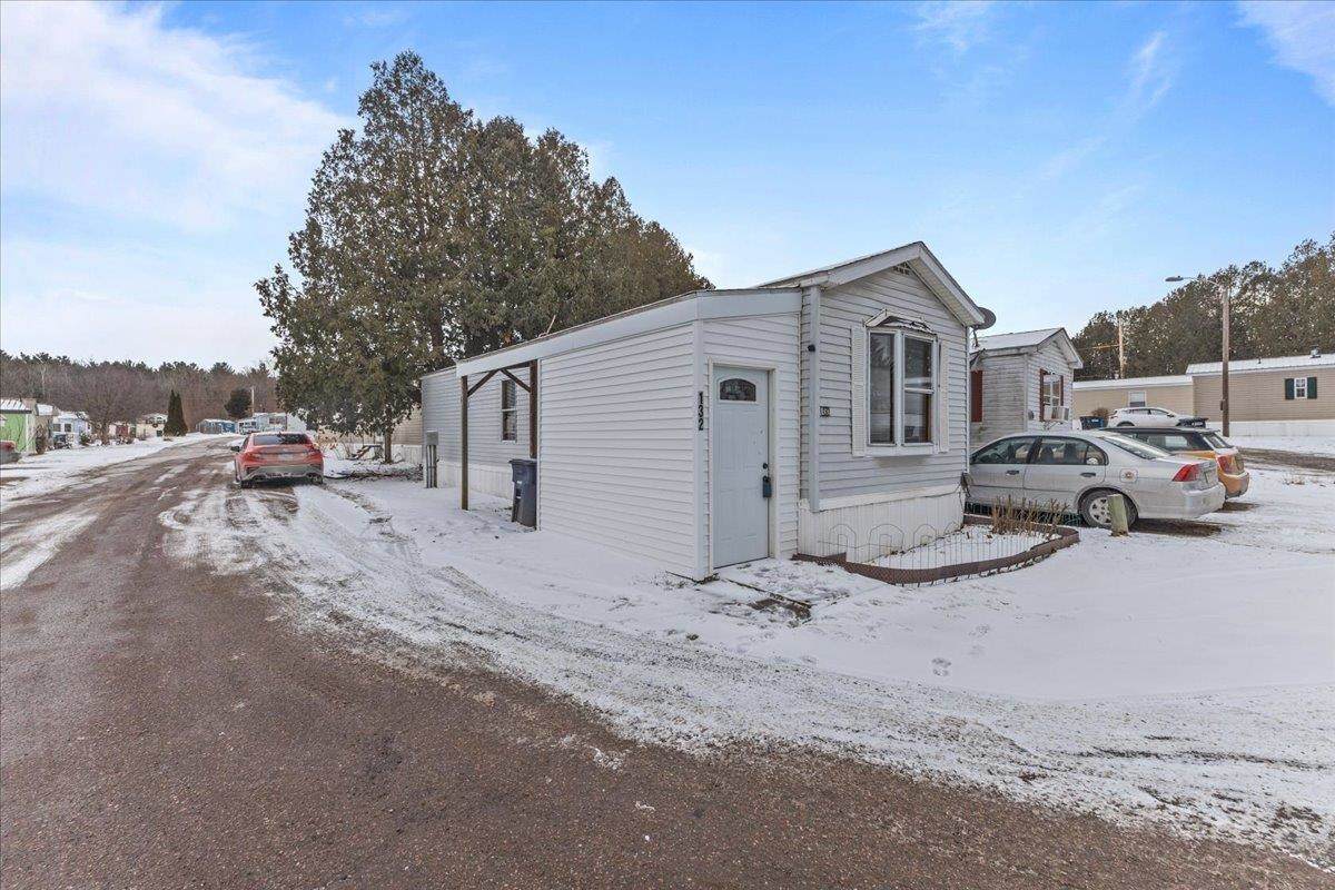 132 5th Street - Photo 1