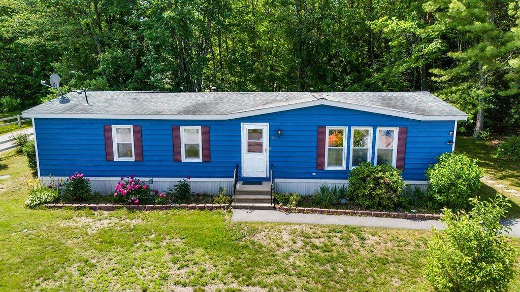 32 Monadnock Drive - Photo 1