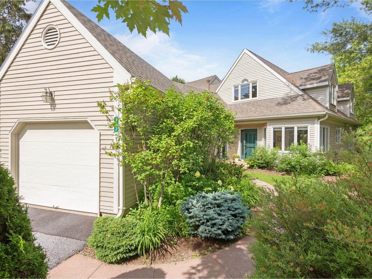 133 Covington Lane - Photo 1