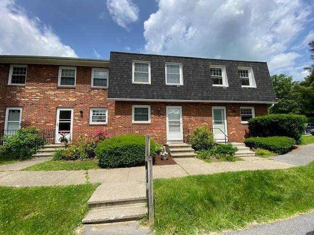 11 Sugartree Lane - Photo 1