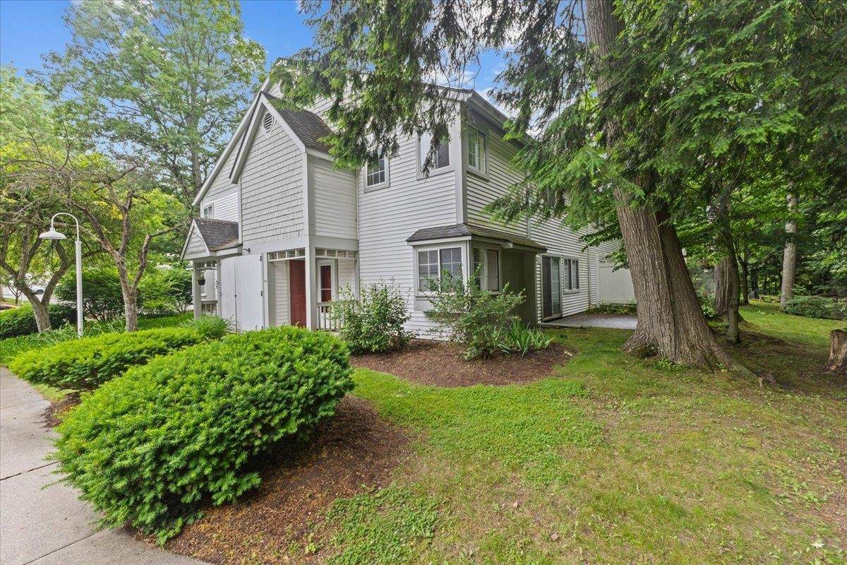 46 Winding Brook Drive - Photo 1
