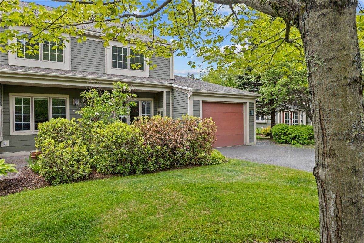 571 Topnotch Drive - Photo 1