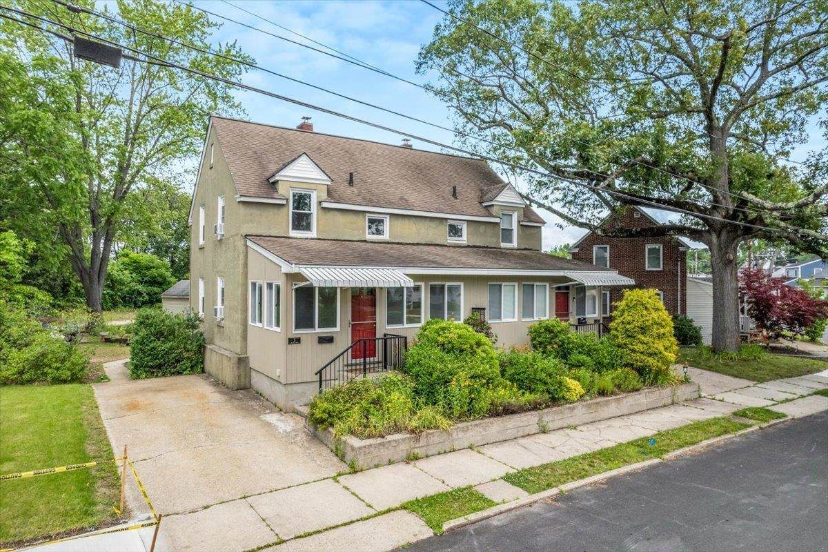 3 Perry Avenue - Photo 1
