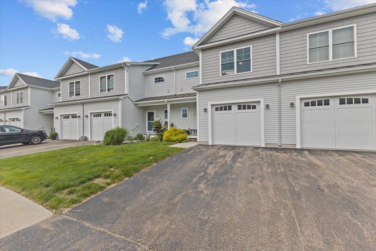 18 Freeman Woods - Photo 1