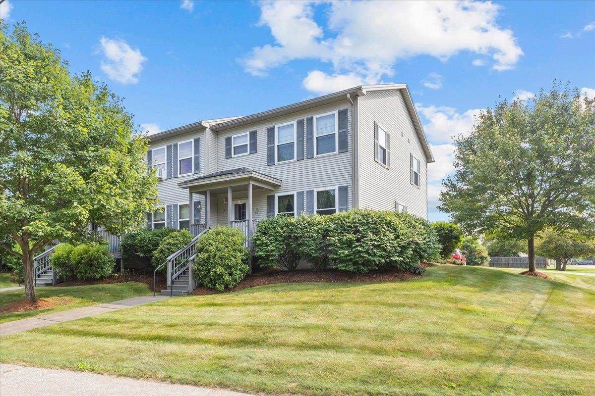 12 Checkerberry Square - Photo 1