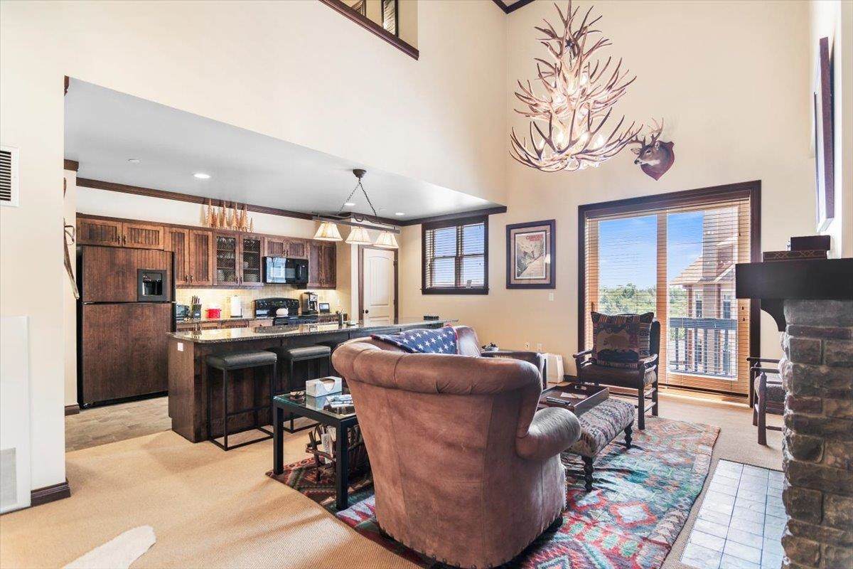 43 Middle Ridge Road - Photo 1