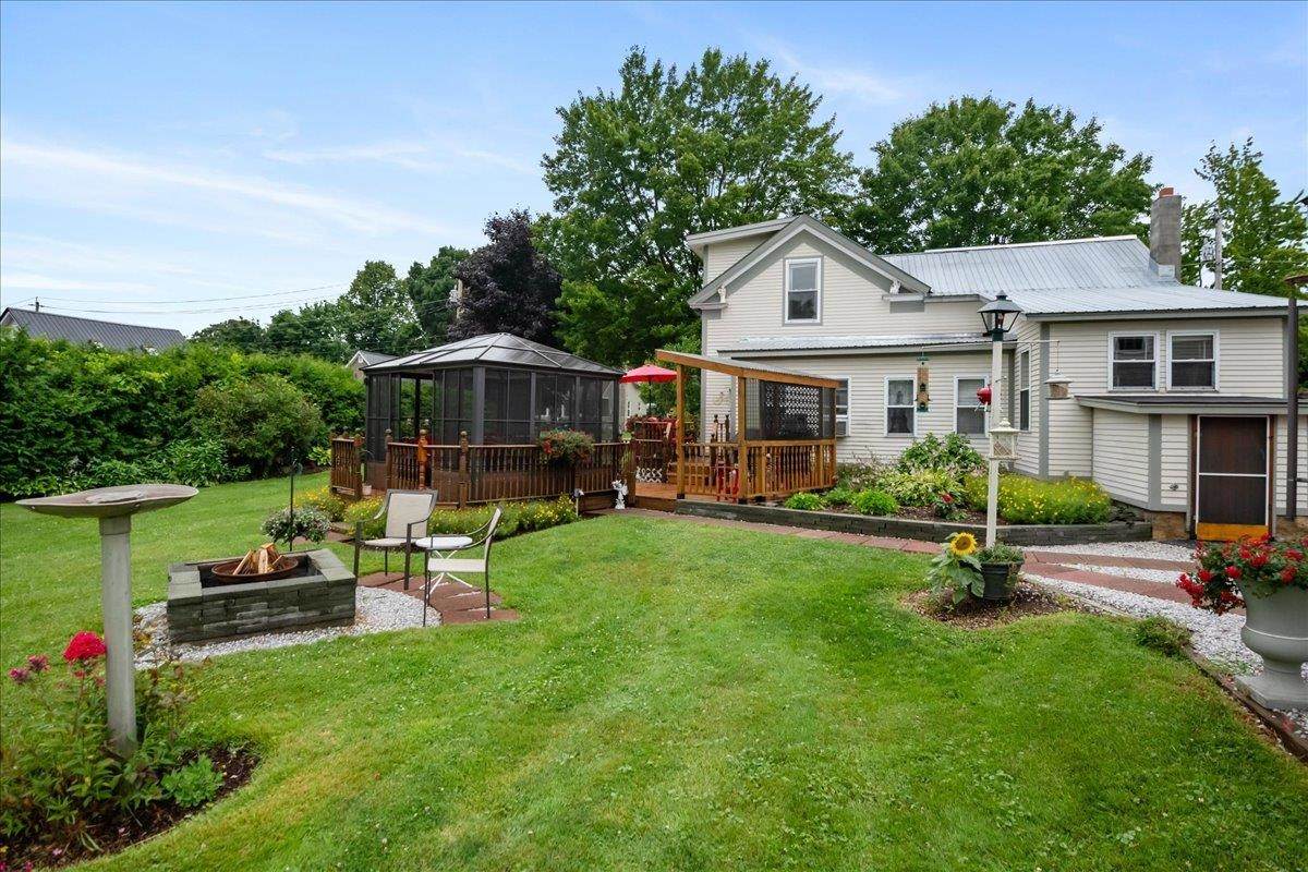 16 4th Street - Photo 1