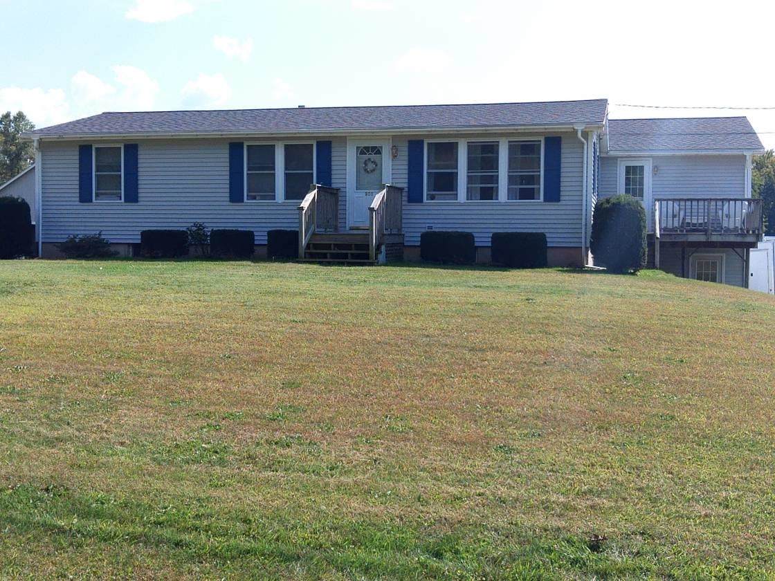 900 Pearl Street - Photo 1