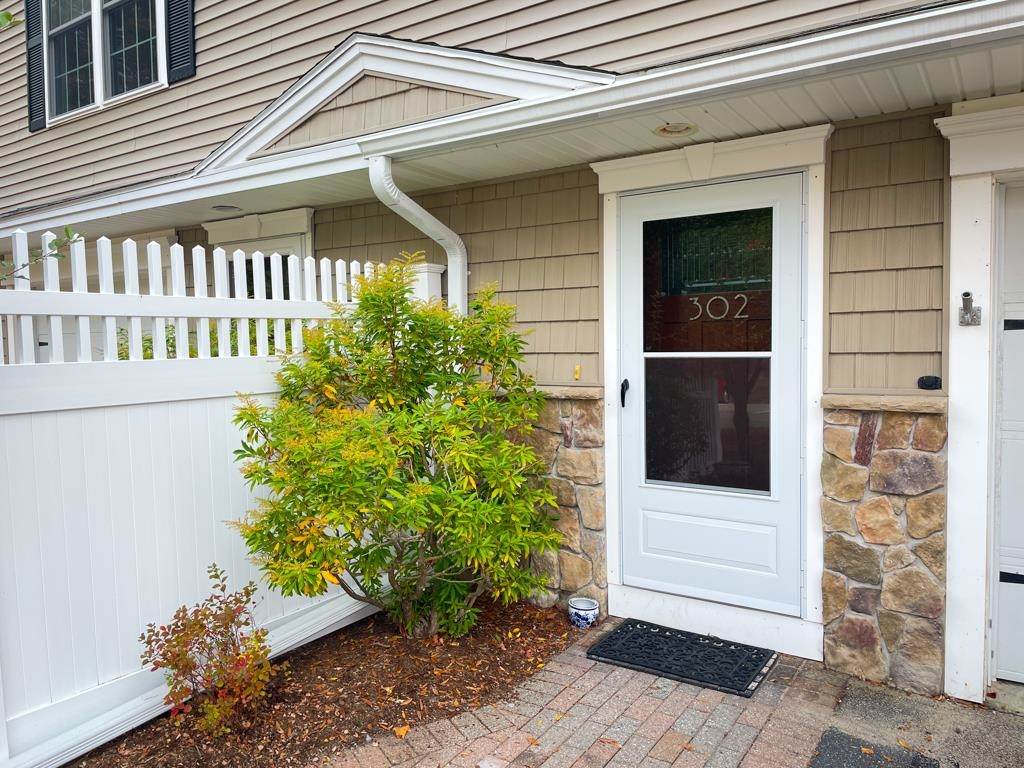 302 Southfield Lane - Photo 1