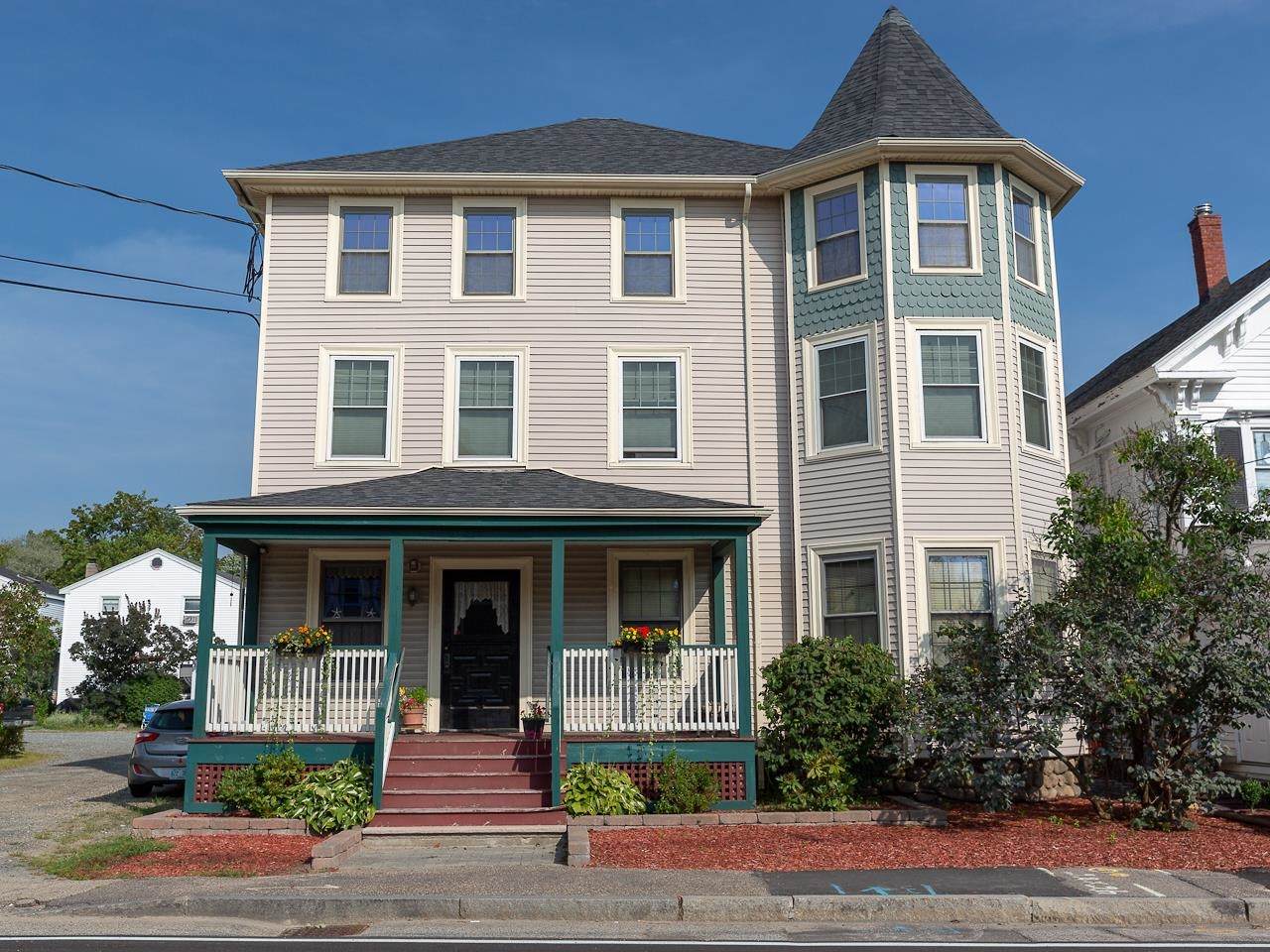 407 Lafayette Road - Photo 1