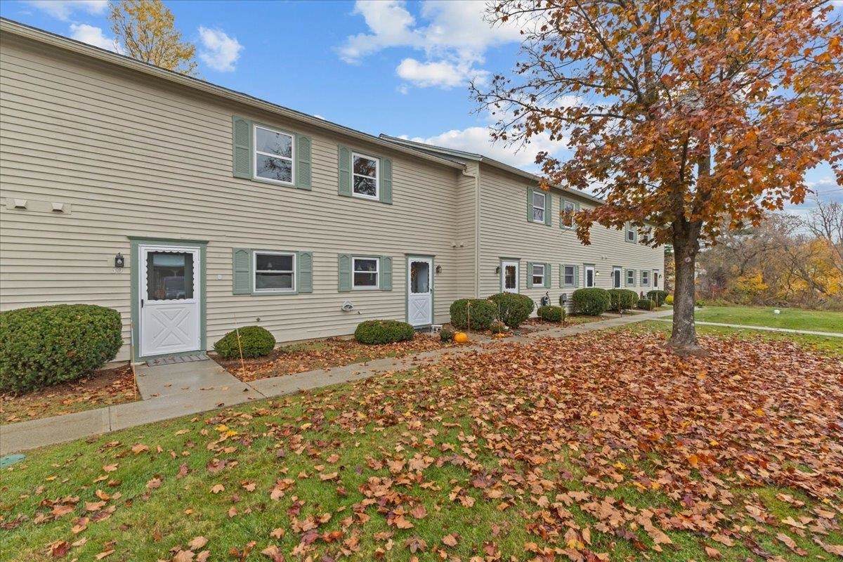 29 Densmore Drive - Photo 1