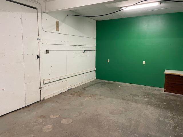 464 Putney Road - Photo 1