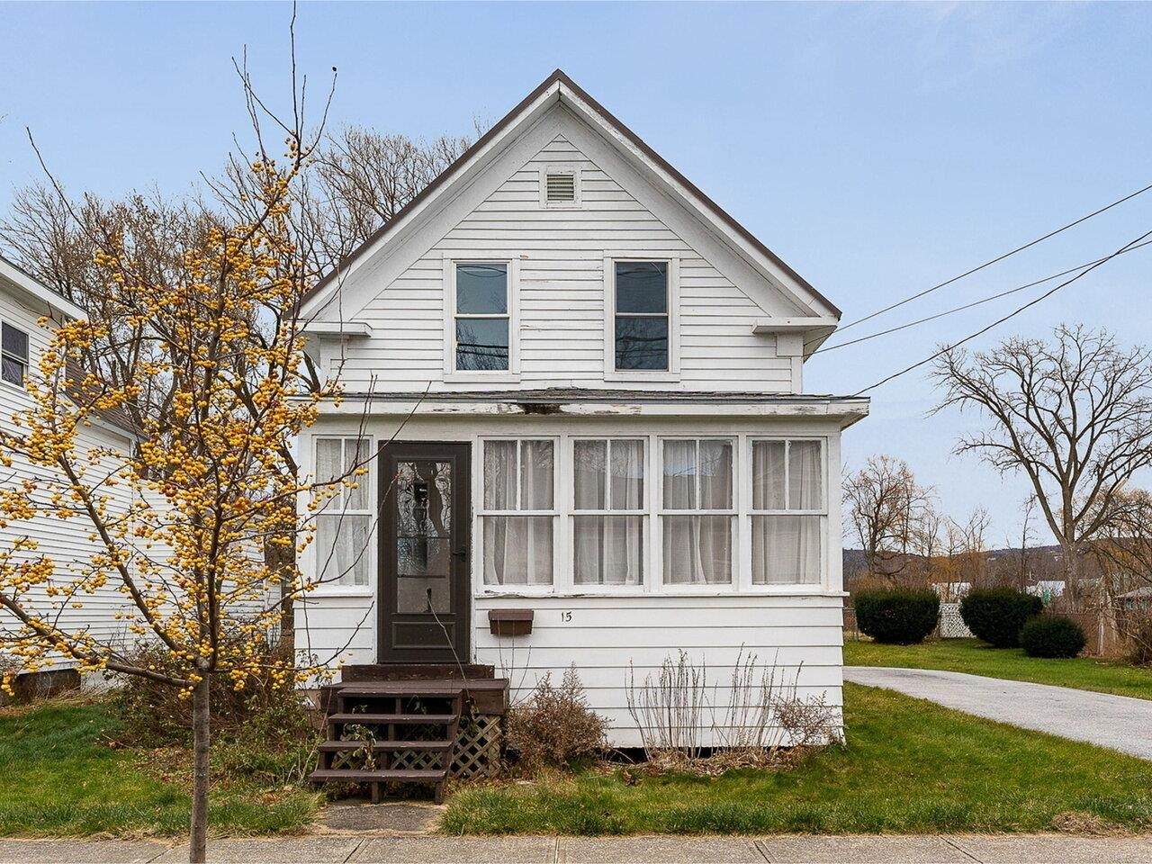 15 Walnut Street - Photo 1