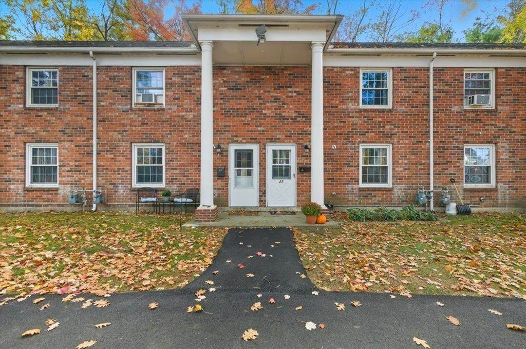 425 Dorset Street - Photo 1