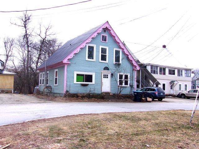 8 Oak Hill Street - Photo 1