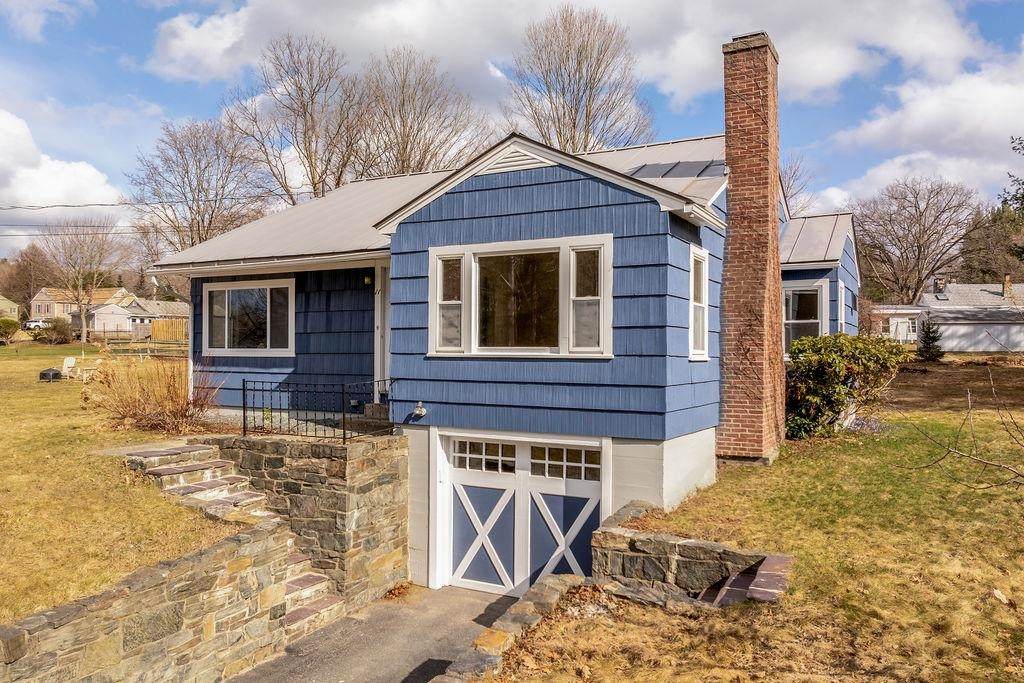 11 Crawford Avenue - Photo 1