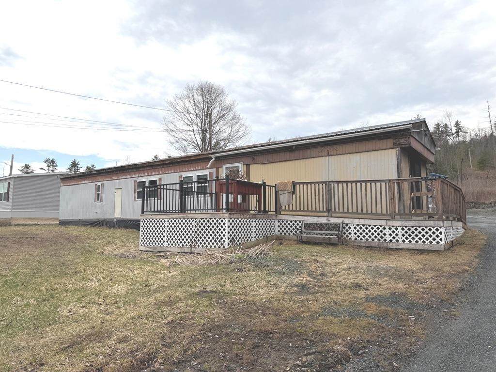 135 Maple Street - Photo 1