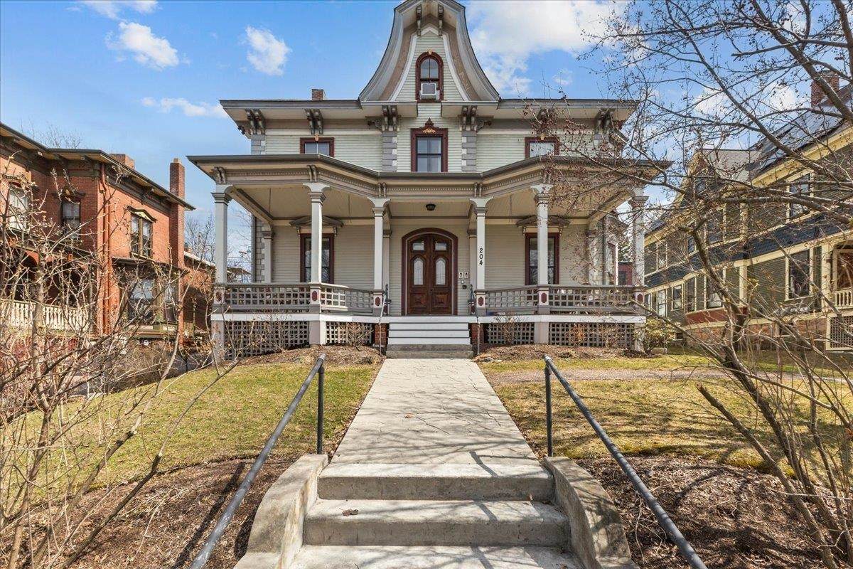 204 South Union Street - Photo 1
