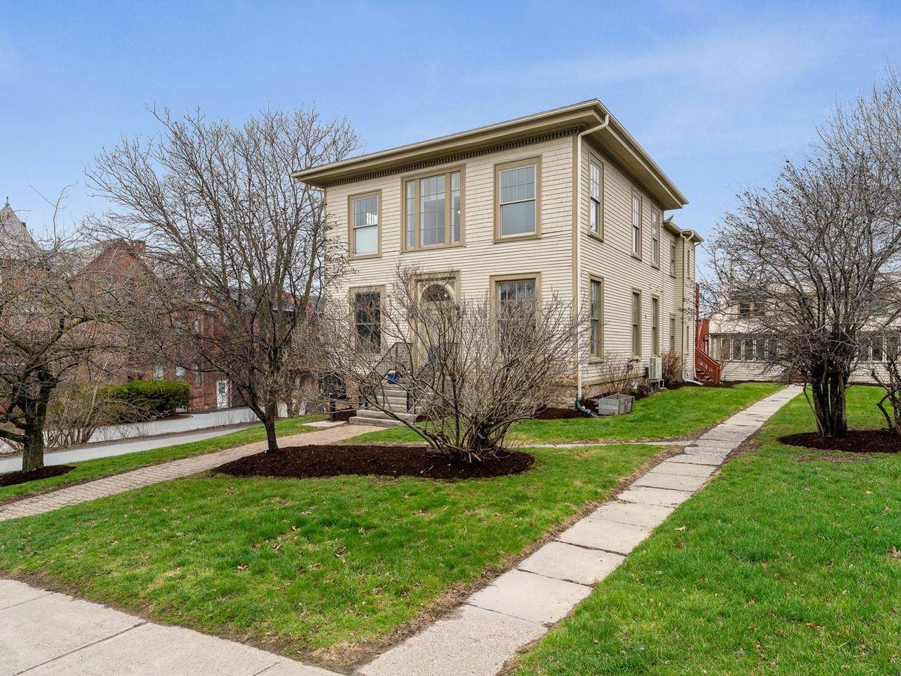 300 Main Street - Photo 1