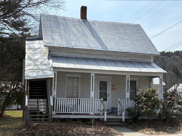 39 Safford Road - Photo 1