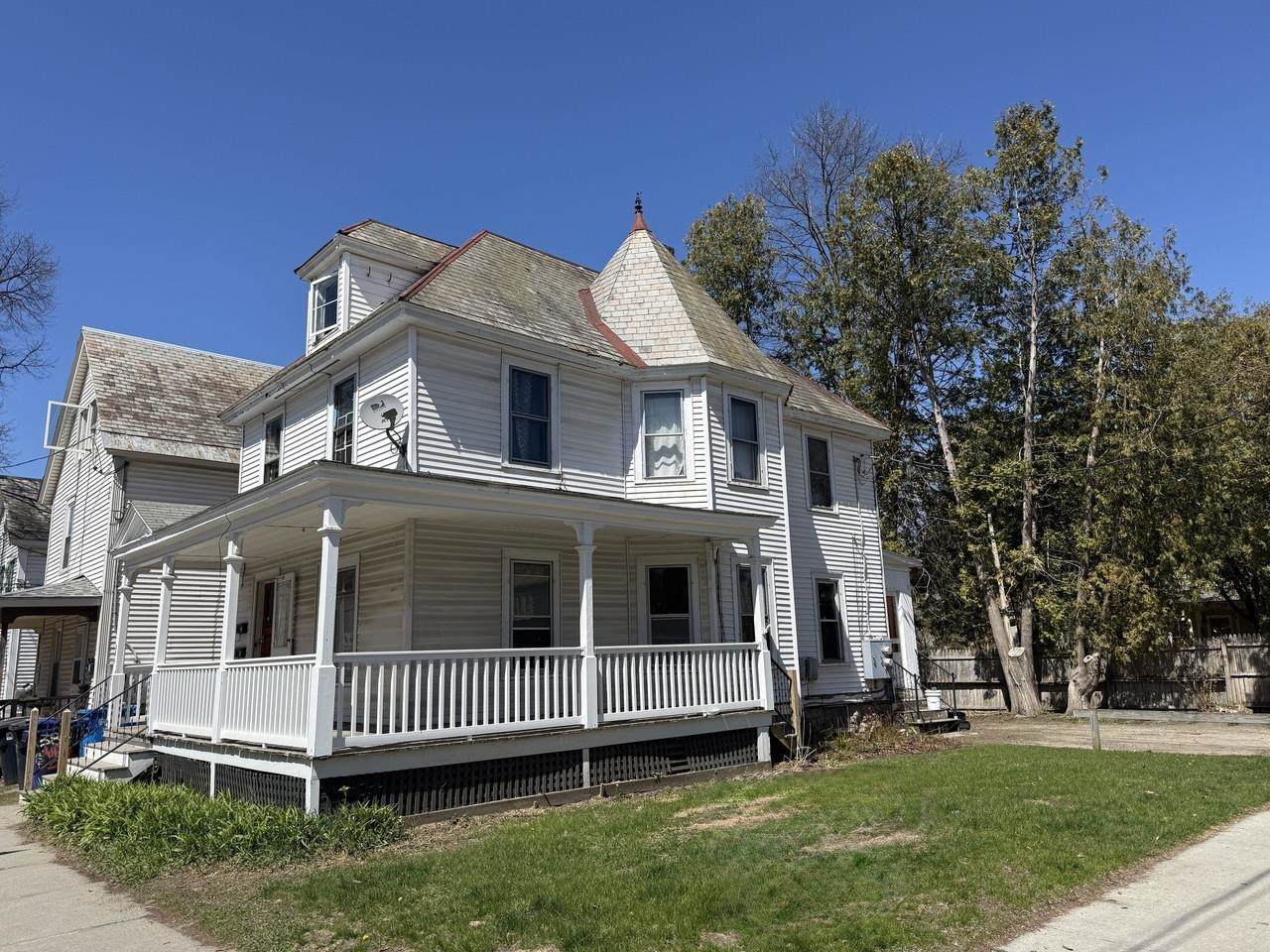384 North Street - Photo 1