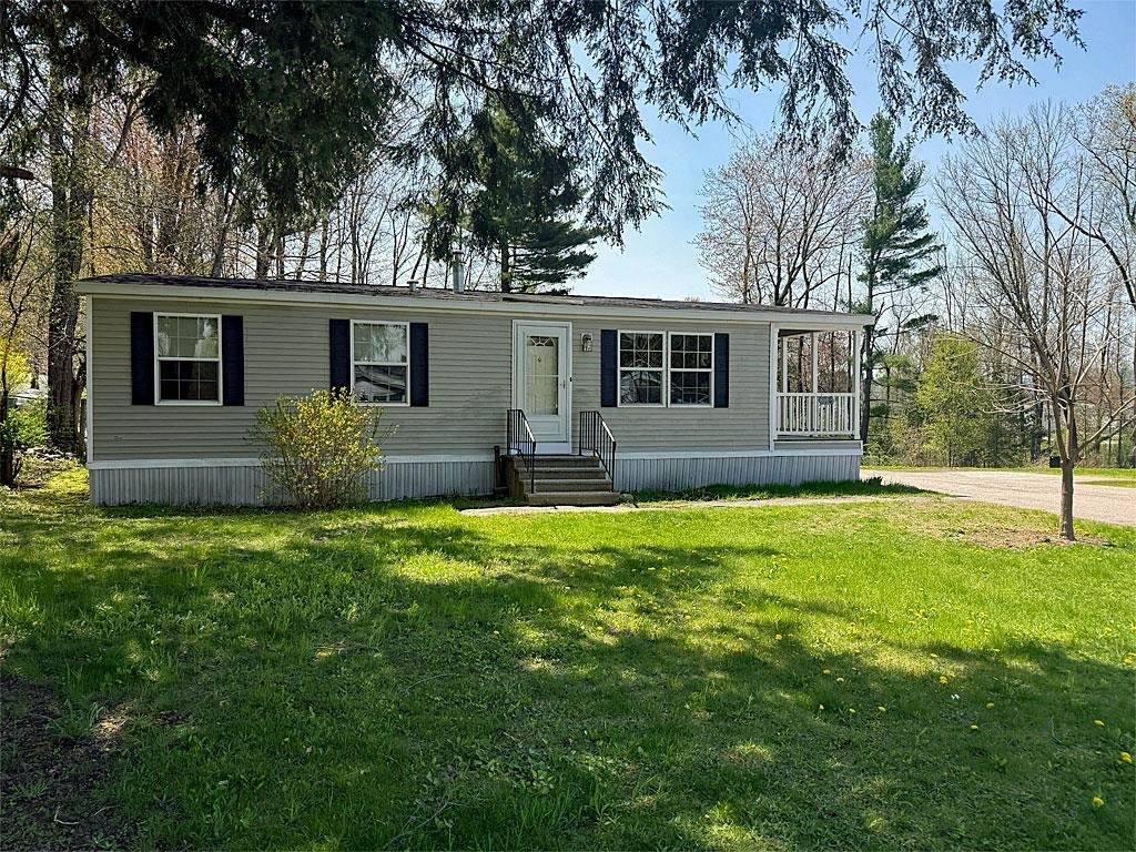 138 Curtis Avenue - Photo 1