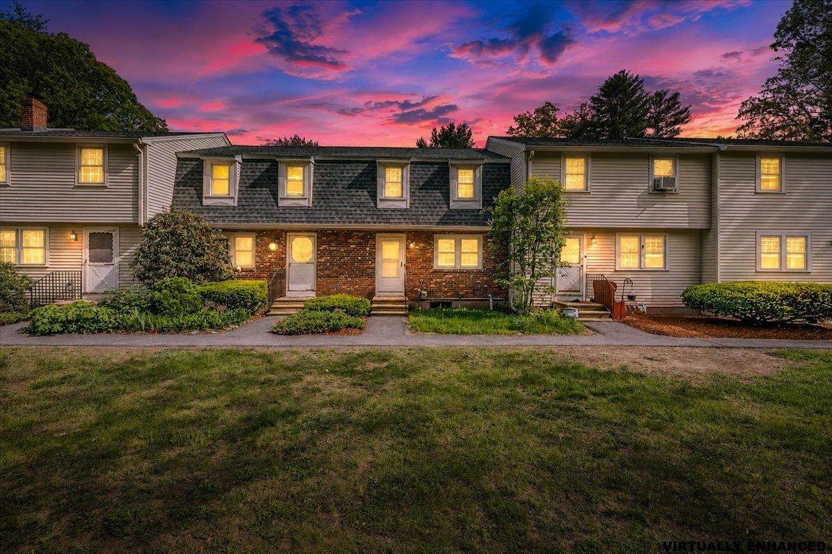 20 Olde Country Village - Photo 1