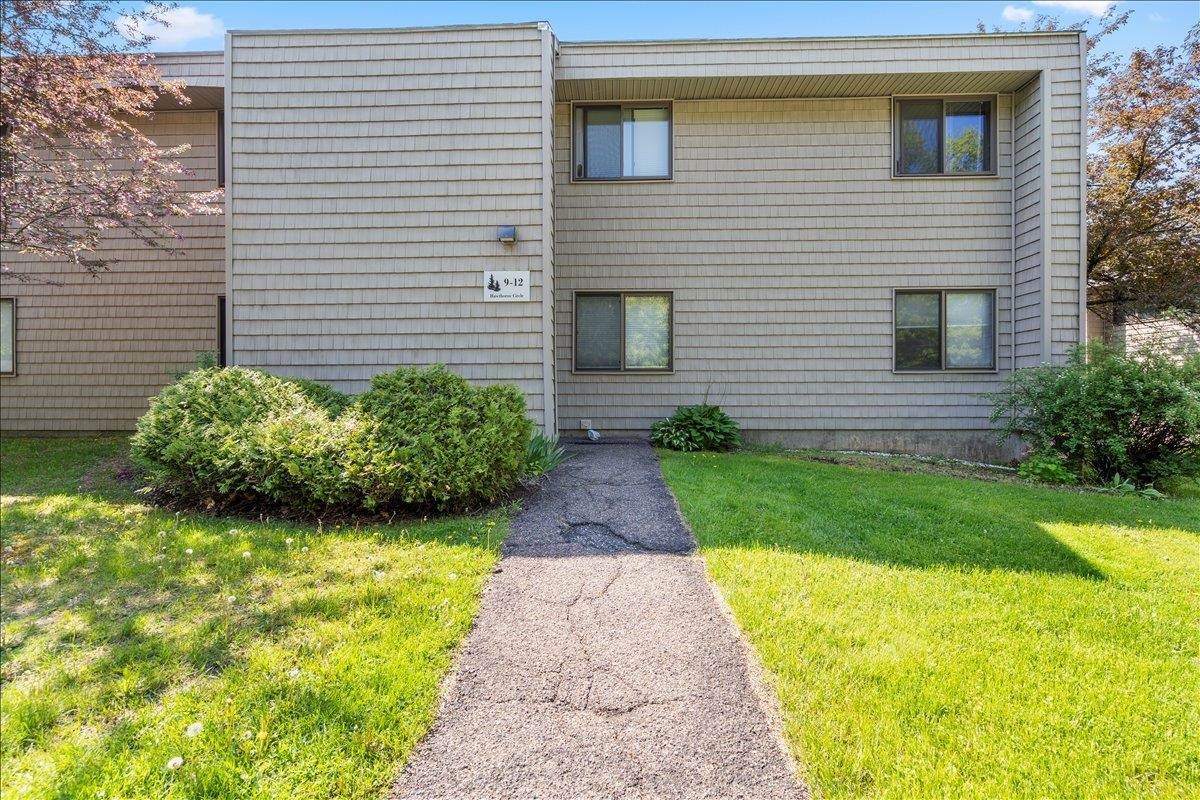 11 Hawthorne Circle - Photo 1
