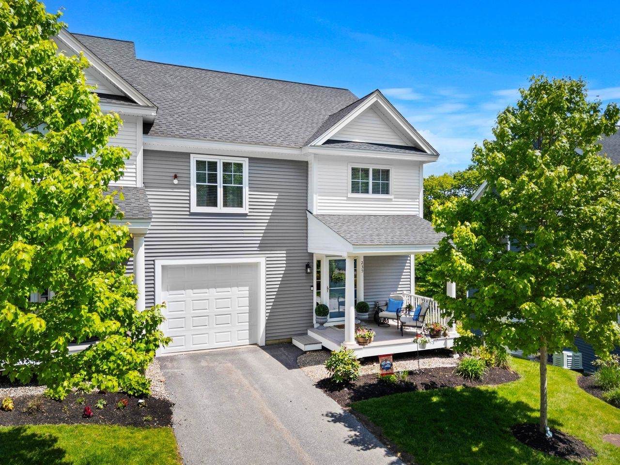 235 Knollwood Way - Photo 1