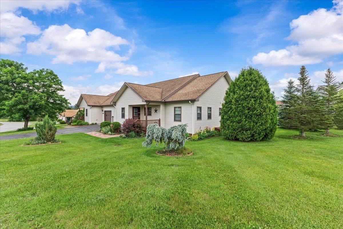 55 Jersey Way - Photo 1