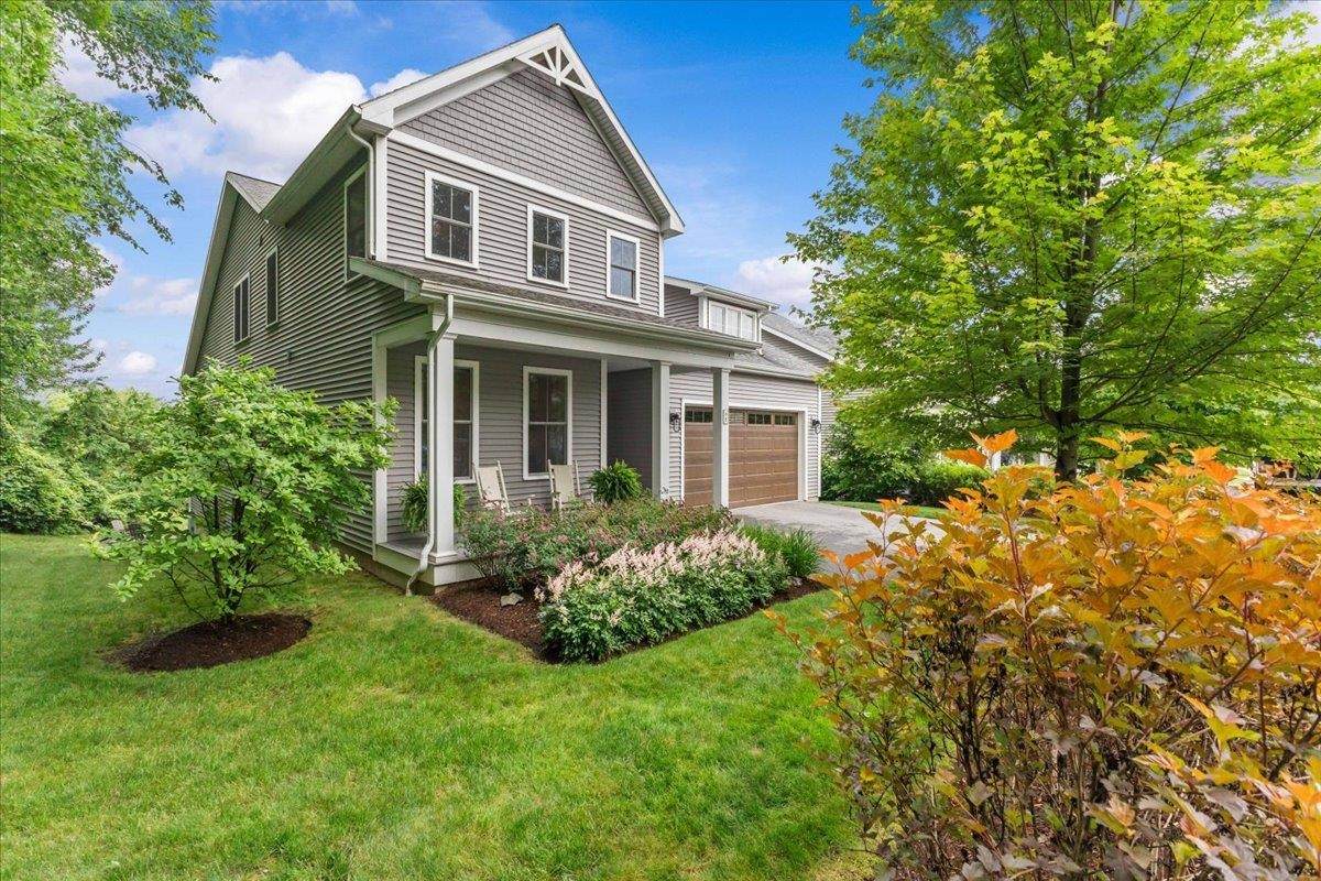 68 Laurentide Lane - Photo 1