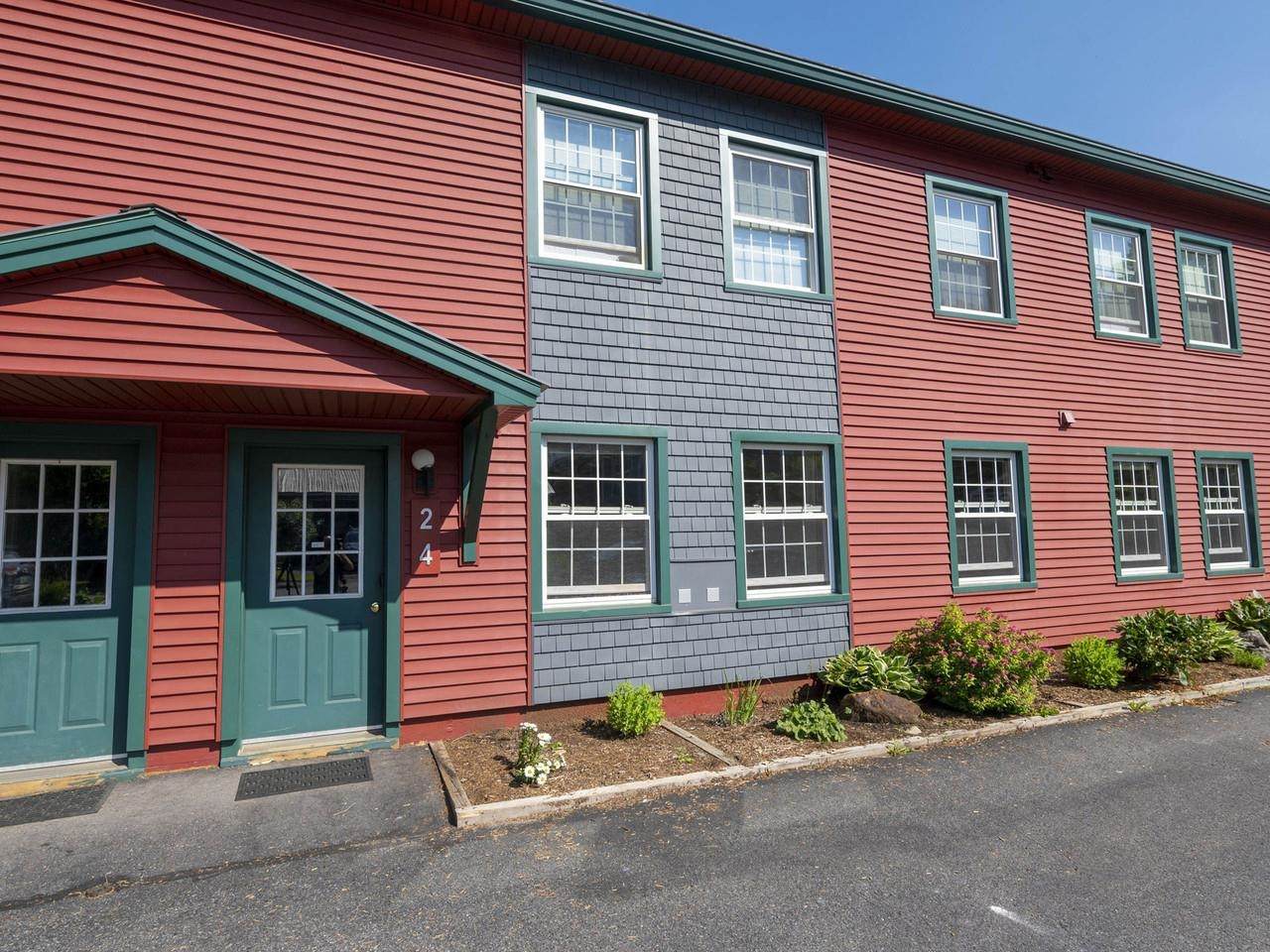 2 North Franklin Street - Photo 1
