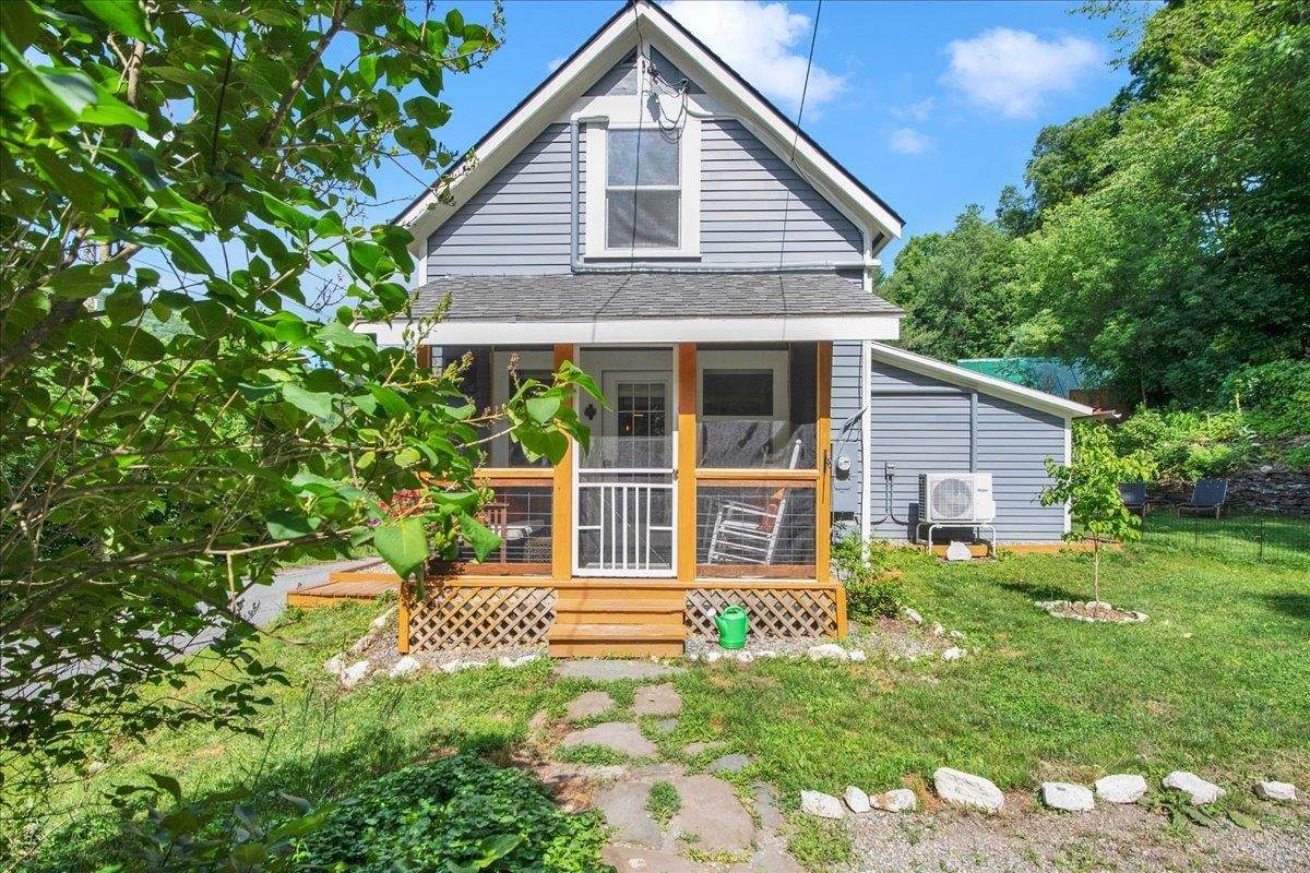 46 St Hyacinth Street - Photo 1