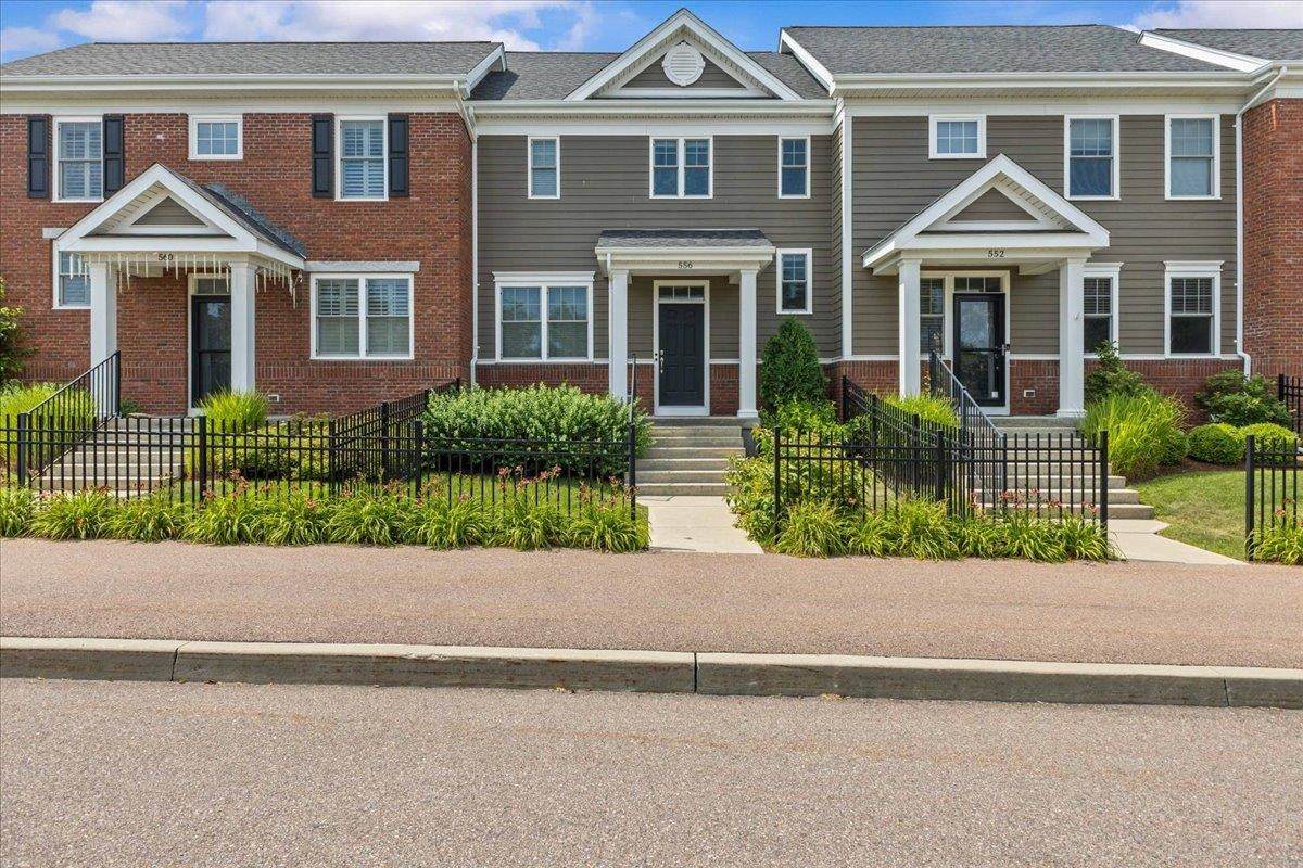 556 Zephyr Road - Photo 1