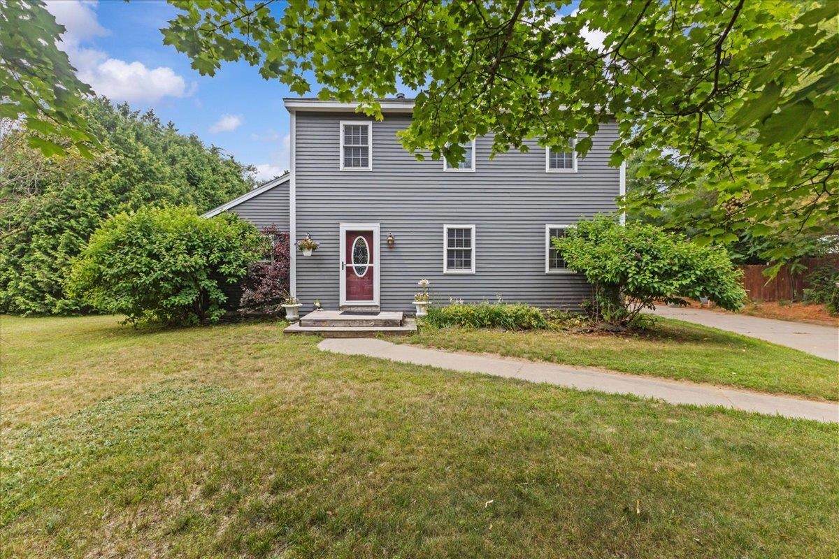 20 Suffolk Lane - Photo 1