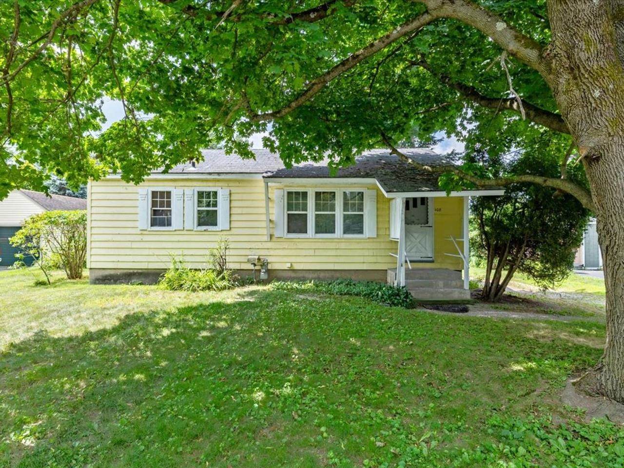 108 Iroquois Avenue - Photo 1